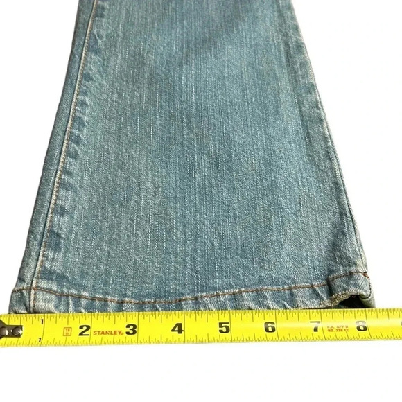 James Jeans,women size 26.NWT,light wash blue denim jeans, low rise,distressed - Picture 12 of 17